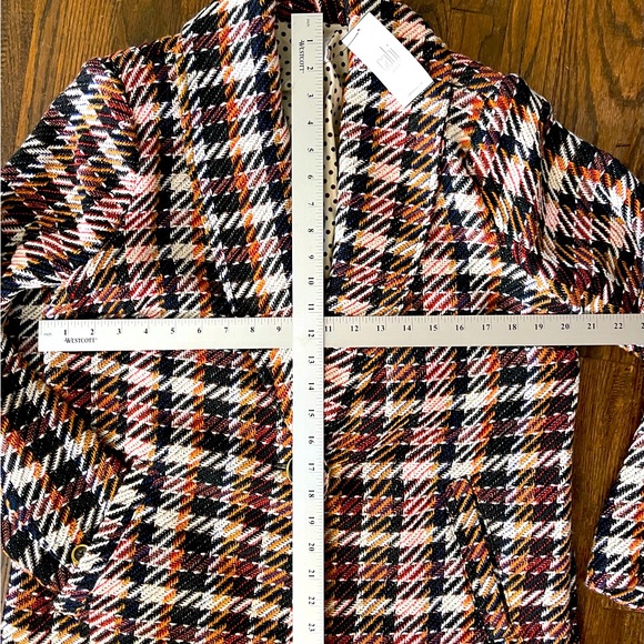 NWT Cabi contemporary trench style wrap coat with fringe - Picture 9 of 11